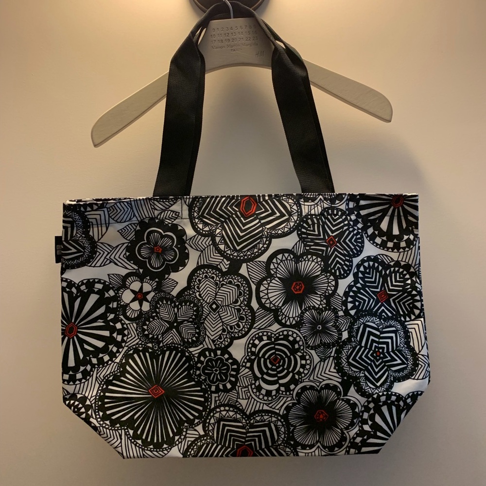 UNIQLO Marimekko flower print tote